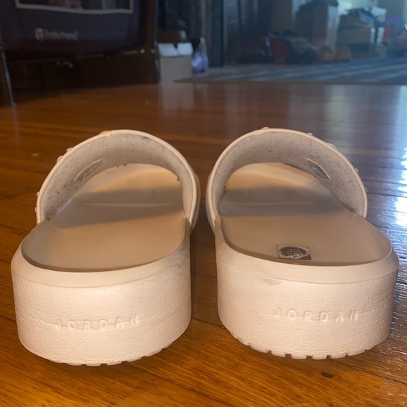 Womens Nike air Jordan Nola slides size 10 - Picture 4 of 4